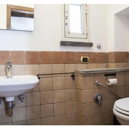 Apartment M9 Pantheon Attic 12 *