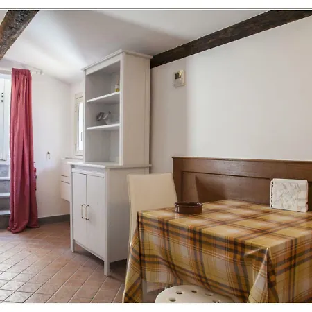 M9 Pantheon Attic 12 *