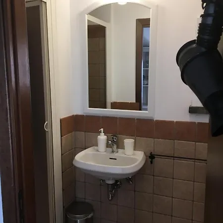 M9 Pantheon Attic 12 Rzym